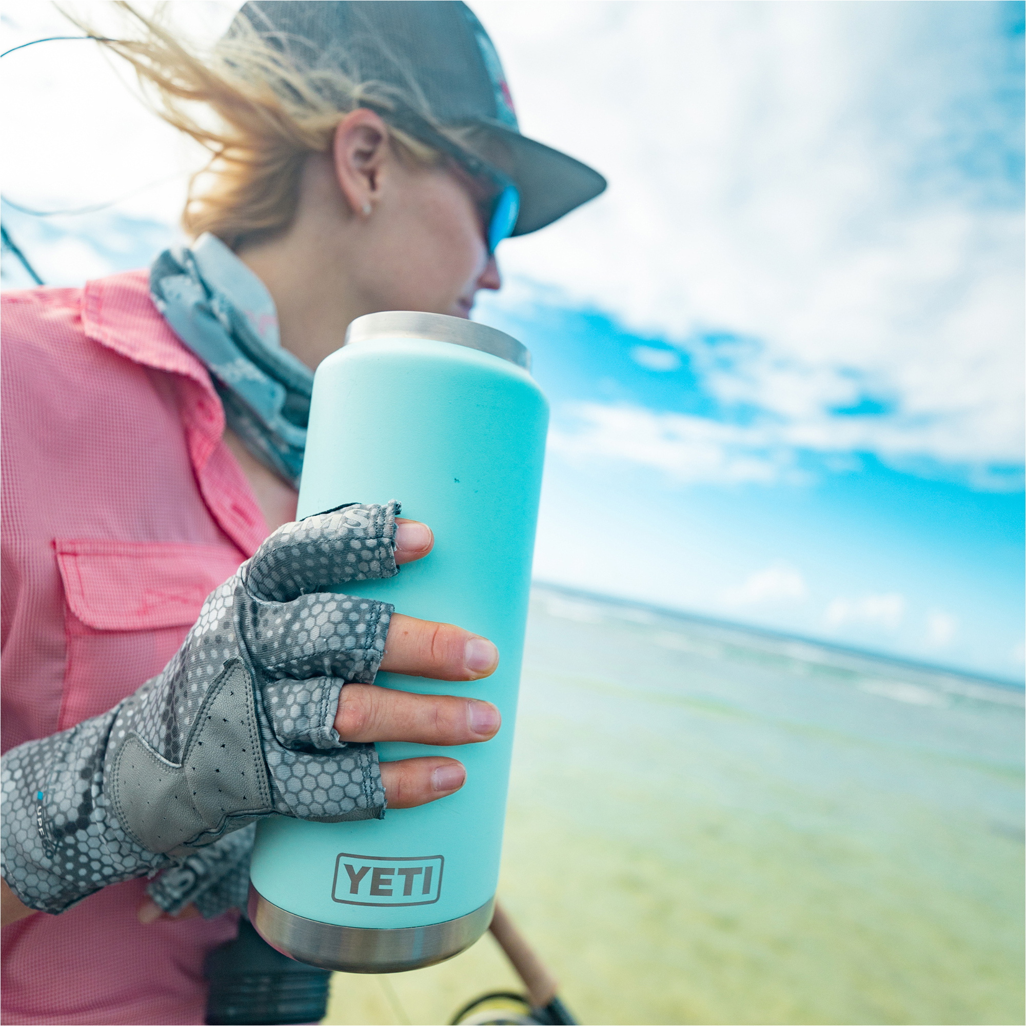 2026 YETI Rambler 36 Oz Bottle With Chug Cap 70000003355 - Seafoam